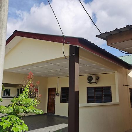 Homestay Che Wan Kuantan Bagian luar foto